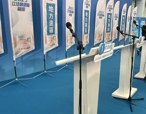 2025-outdoor candidates podium